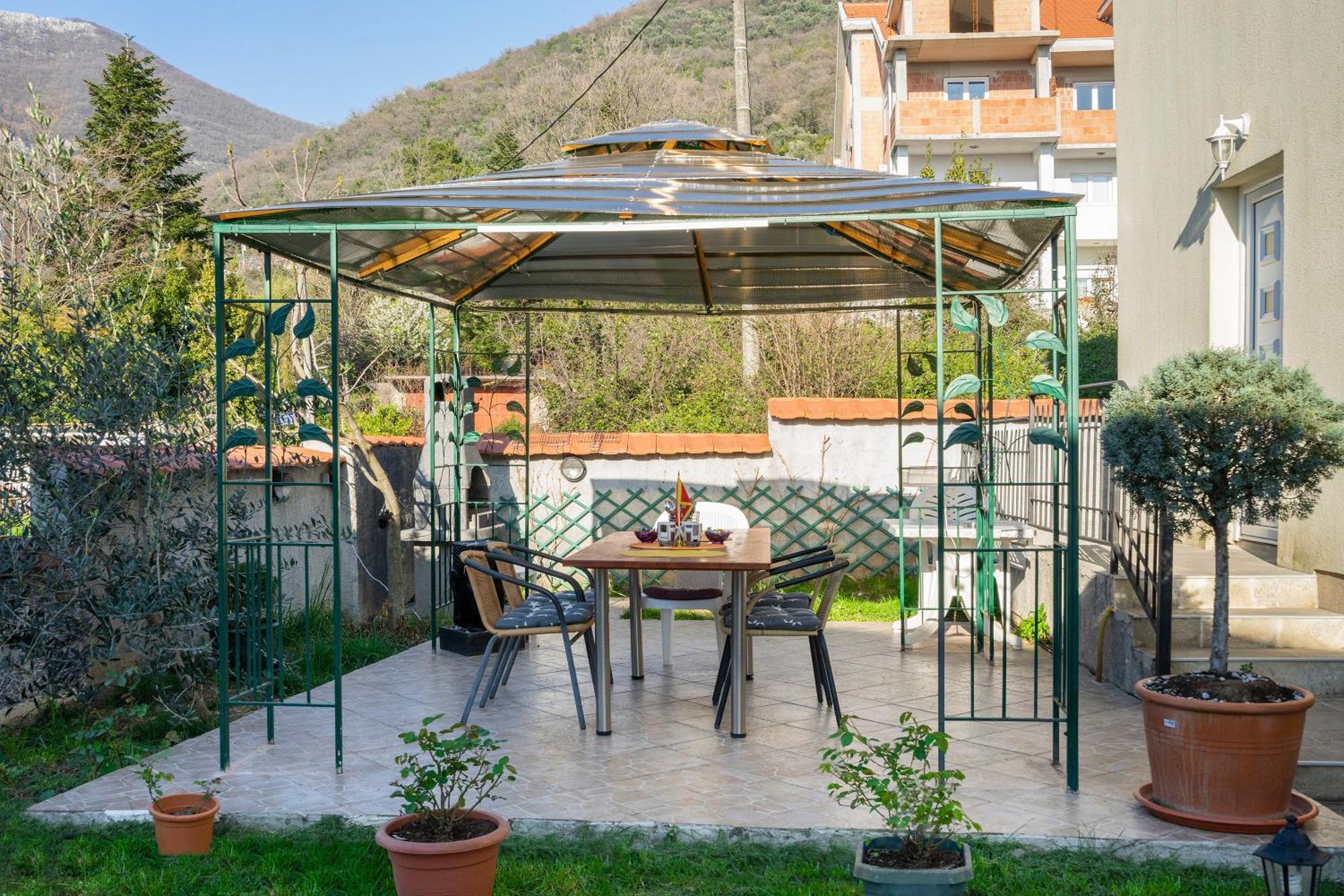 Apartments Viktoria Tivat Kültér fotó