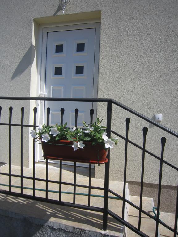 Apartments Viktoria Tivat Kültér fotó