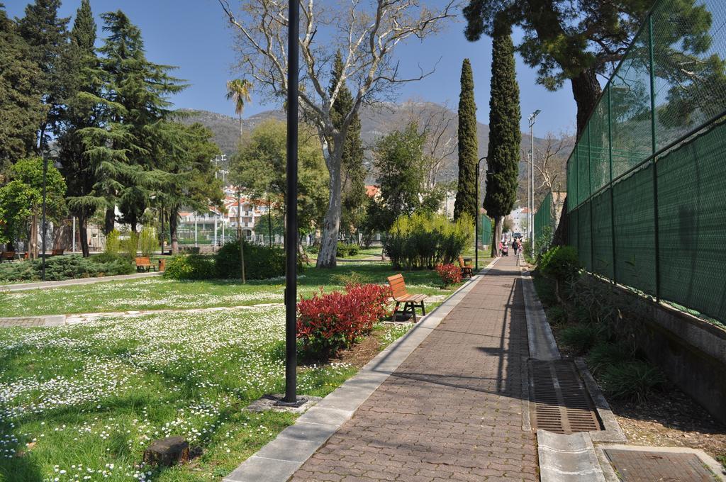 Apartments Viktoria Tivat Kültér fotó