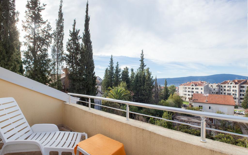 Apartments Viktoria Tivat Kültér fotó