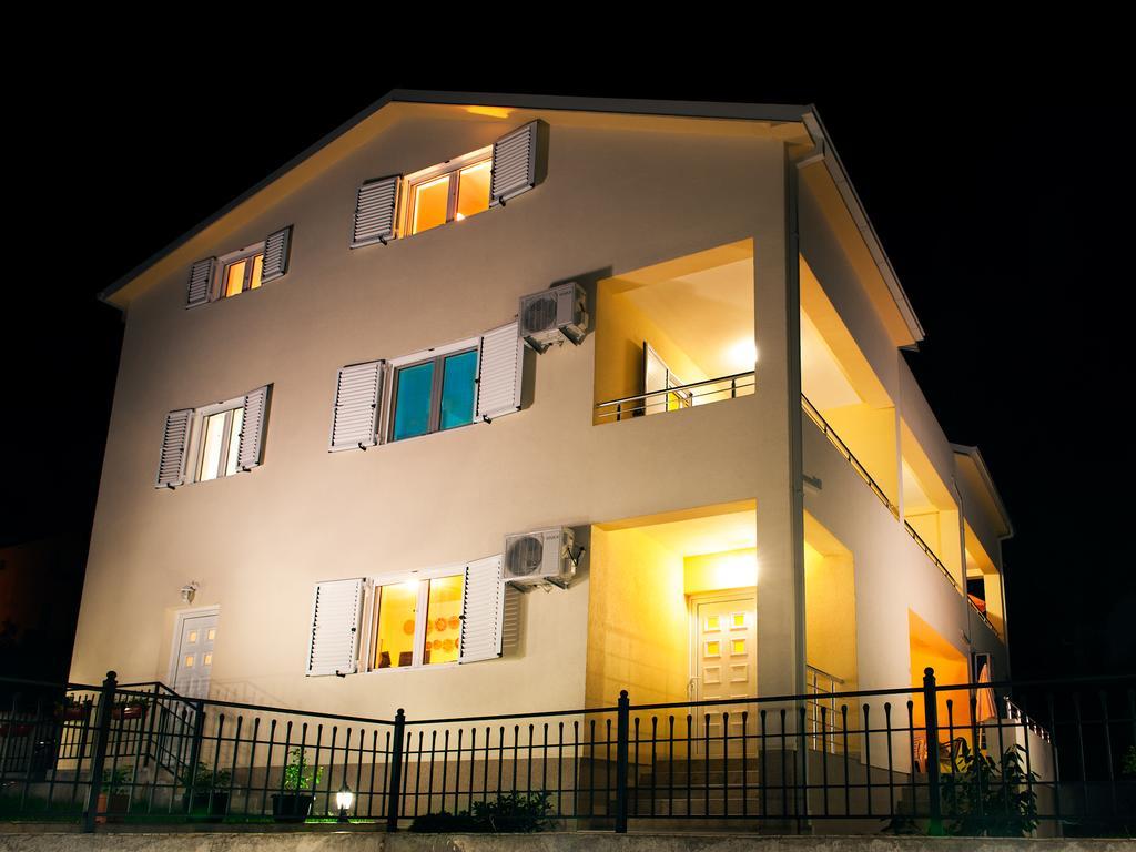 Apartments Viktoria Tivat Kültér fotó